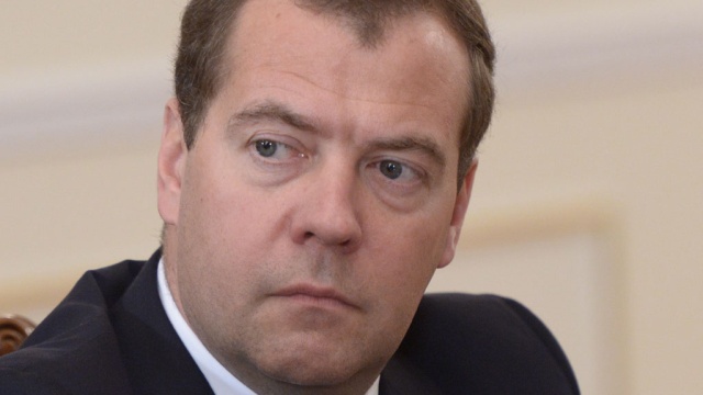 Медведев соболезнует родным яркой и неординарной Новодворской