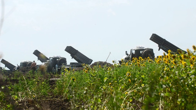 Ополченцы заявили о новом обстреле силовиками пригорода Донецка