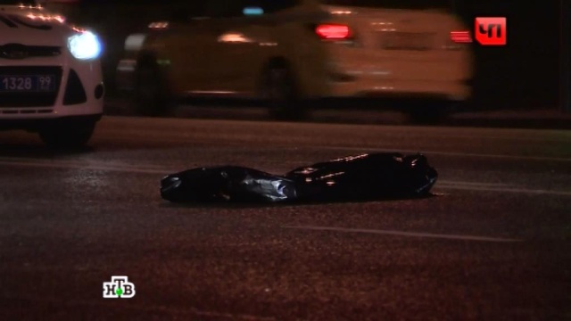 В центре Москвы пьяный водитель сбил насмерть девушку на самокате