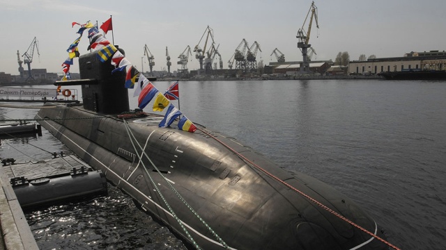 В Петербурге спустили на воду подлодку для Черноморского флота