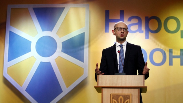 Яценюк: отсрочка создания свободной торговой зоны с ЕС выгодна Киеву