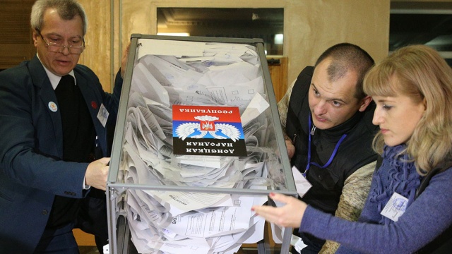 Киев выступил против поддержки Москвой выборов в ЛНР и ДНР