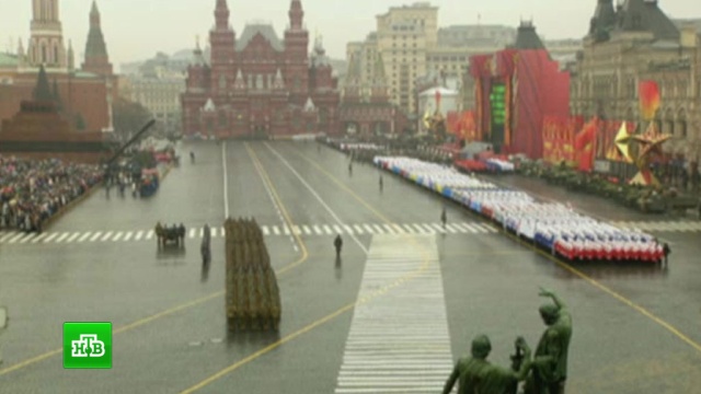 На Красной площади начались торжества в честь Парада 1941 года