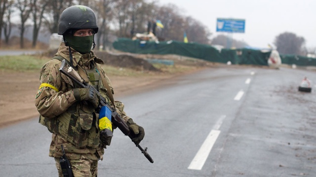 Польша вооружила украинскую армию фуфайками и полотенцами 