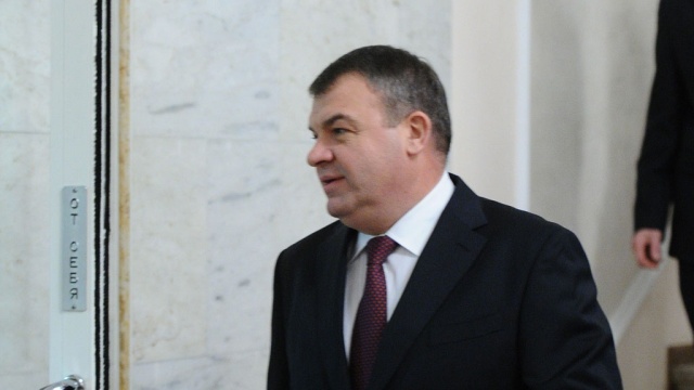 Бывшего министра обороны Сердюкова ждут в Пресненском суде 12 января