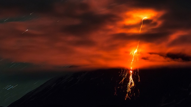 На Камчатке началось извержение вулкана Ключевской