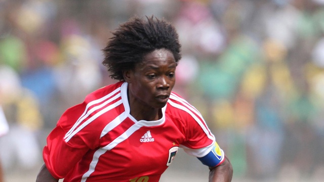 Африканская футболистка разделась, чтобы доказать: она — женщина