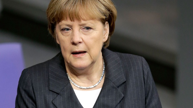 Меркель не намерена приглашать Путина на саммит G7 в Баварии
