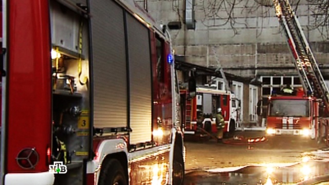 Названа причина мощного пожара на мясокомбинате в Новой Москве 