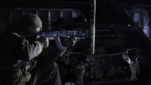 Украинские военные пытаются отбить донецкий аэропорт у ополченцев