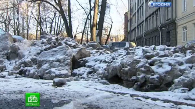 Прокуратура отметила плохую уборку улиц от снега в Петербурге