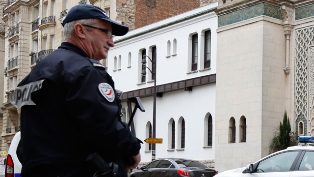 Пятеро выходцев из России задержаны во Франции по подозрению в терроризме