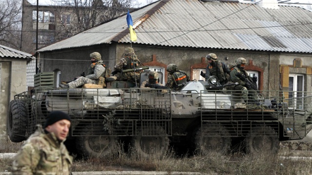 Киев и Донецк спорят о числе погибших и раненых в боях за юго-восток