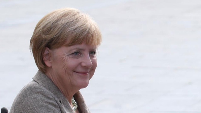 Меркель и Олланд прилетели в Москву на переговоры с Путиным
