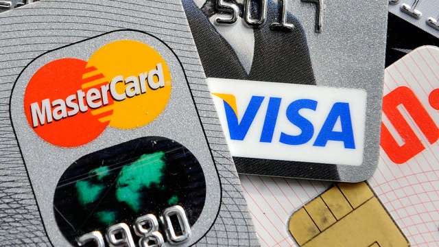 Карты Visa и MasterCard снова заработают в Крыму