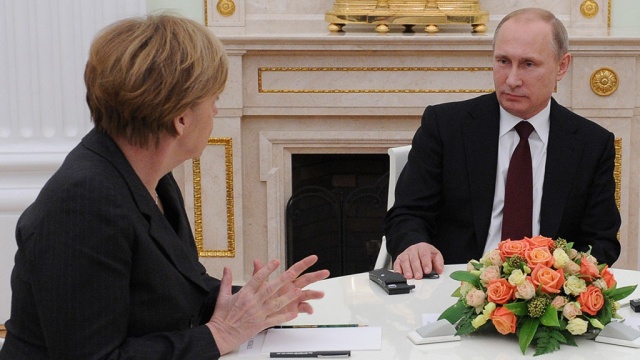 Переговоры Путина, Олланда и Меркель продолжаются больше четырех часов