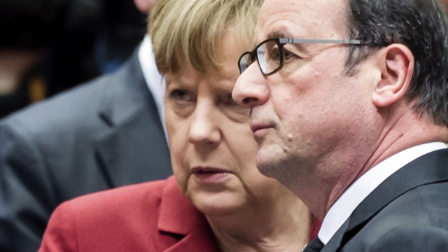 Олланд обсудил падение самолета с Меркель и Филиппом VI