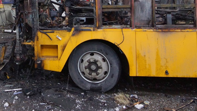 В пригороде Горловки на мине подорвался рейсовый автобус с людьми, трое погибших