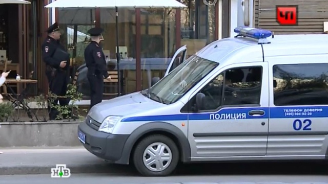 Пять человек пострадали в кровавой поножовщине у московского кафе