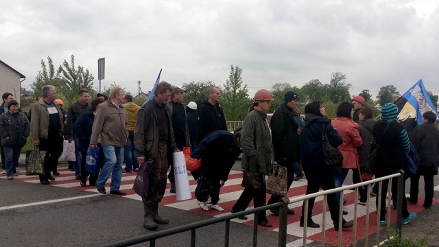 Львовские шахтеры перекрыли трассу из-за многомиллионных долгов по зарплате