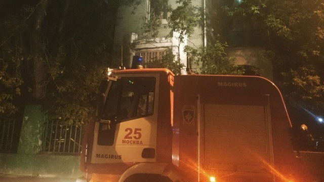 Крупный пожар в московском кафе удалось потушить