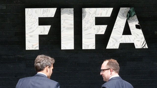 Генпрокурор США: сумма взяток в ФИФА превысила 10 млрд долларов