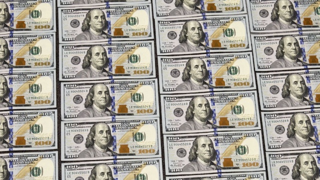 Прогноз МЭР: доллар взлетит до 60 рублей в этом году