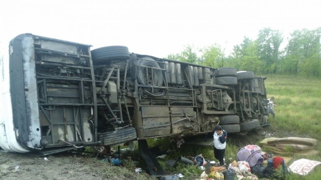 После ДТП с участием автобуса под Волгоградом в больницы попали 18 человек