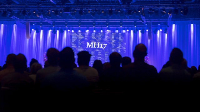  :     MH17    
