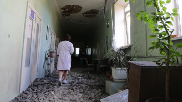 Украинские силовики расстреляли больницу в Донецке