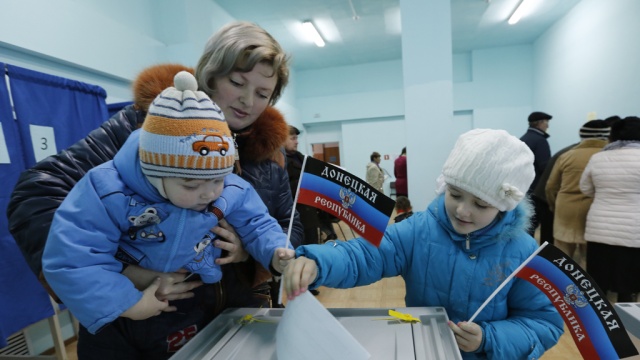 ДНР и ЛНР перенесли местные выборы на 2016 год