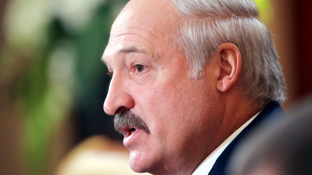 Лукашенко отчитал нобелевского лауреата за критику Белоруссии