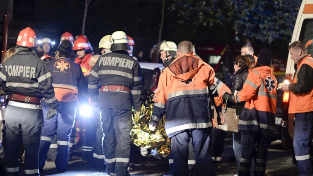 В больницах Бухареста не хватает мест для пострадавших при пожаре в клубе