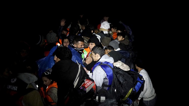 Не менее 25 беженцев погибли при крушении у берегов Турции