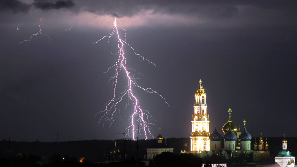 В москве молнии